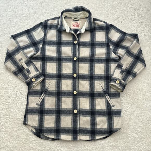 Levi's Heavy Plaid Flannel Button Up Women's Size Large Pockets Shacket - Picture 1 of 10